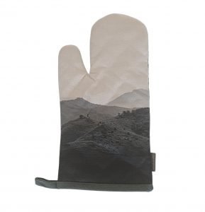 Cloth & Clay Oven Mitt Mountains